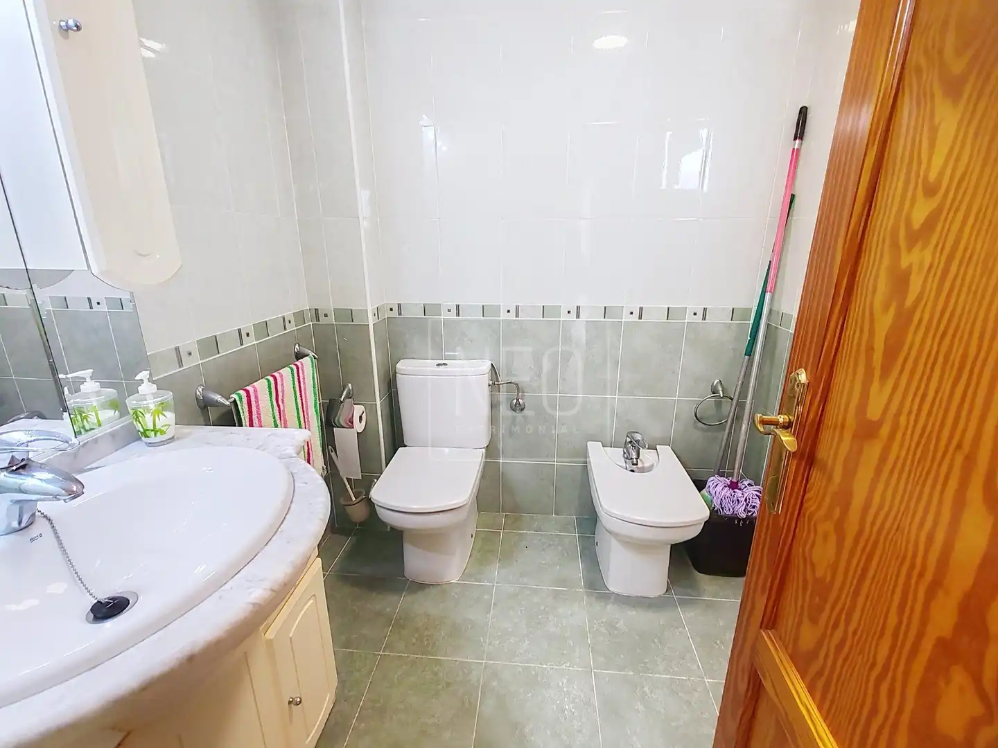Baño de Ático en venta en Tavernes de la Valldigna con Terraza, Trastero y Piscina comunitaria