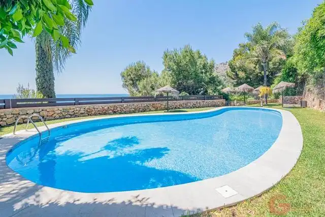 Houses for sale in Las Palomas