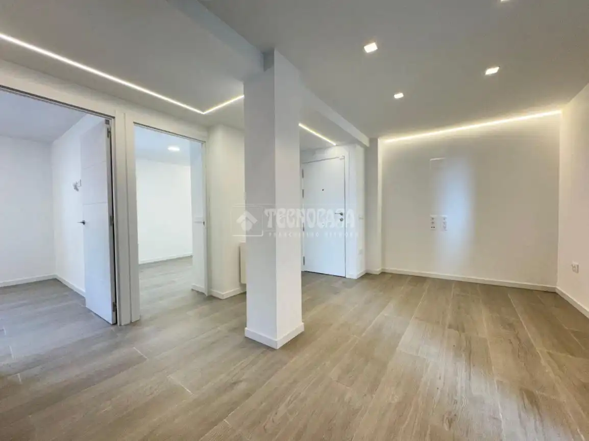 Flat for sale in Alcobendas  with Air Conditioner and Heating