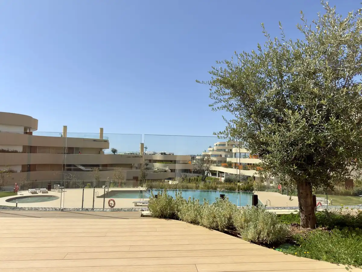 Piscina de Planta baja en venta en Fuengirola con Aire acondicionado, Calefacción y Terraza