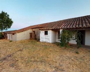 Exterior view of Country house for sale in Mayalde