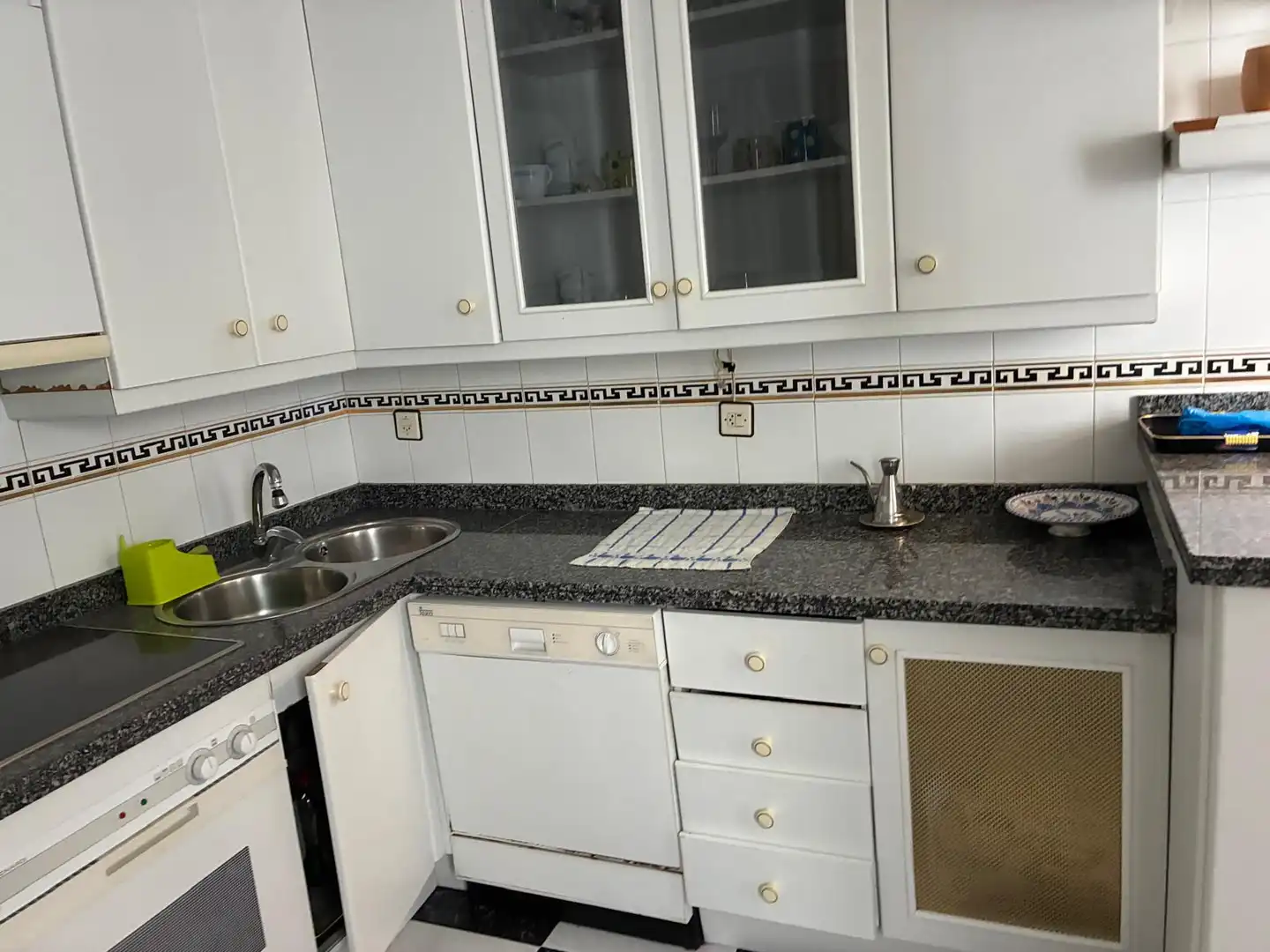 Piso con terraza en venta en Plaza Portillo de San Jerónimo 1, imagen 4