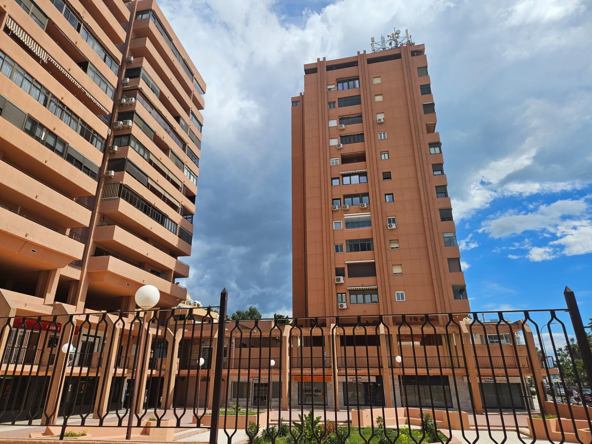 Oficina de alquiler en  SANCHA, La Malagueta - Monte Sancha, Centro, Málaga Capital