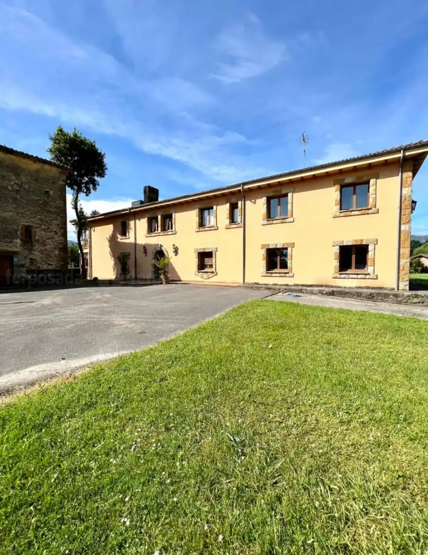 Vista exterior de Casa o chalet en venta en Piloña con Calefacción y Jardín privado