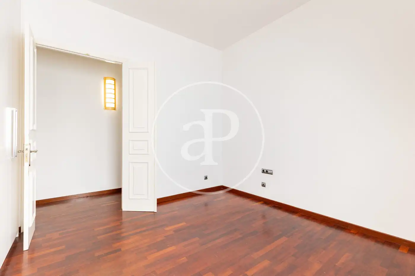 Sala d'estar de Casa adosada en venda en Sabadell amb Aire condicionat, Calefacció i Jardí privat