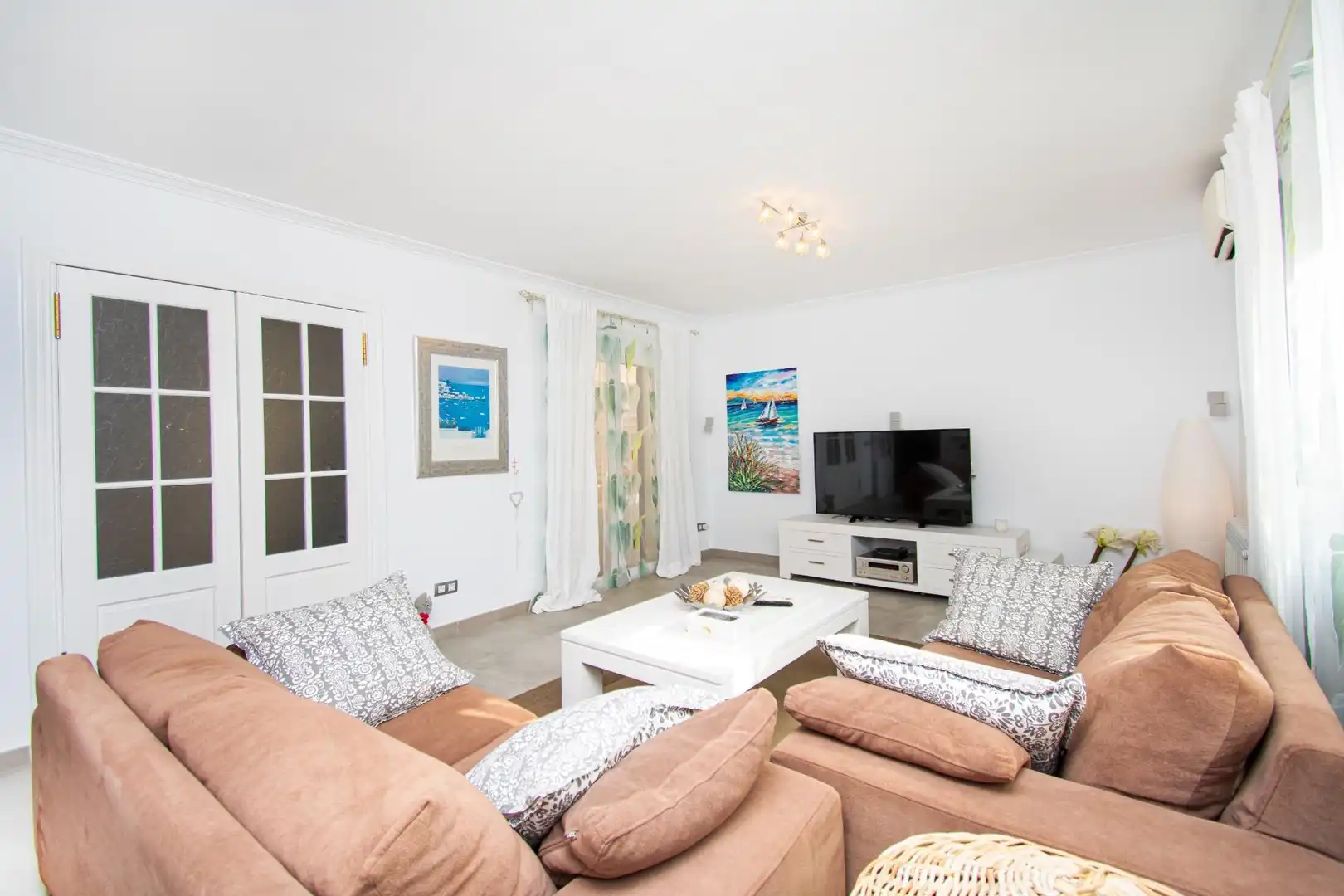 Living room of Houses for sale in Calvià  with Air Conditioner, Heating and Private garden