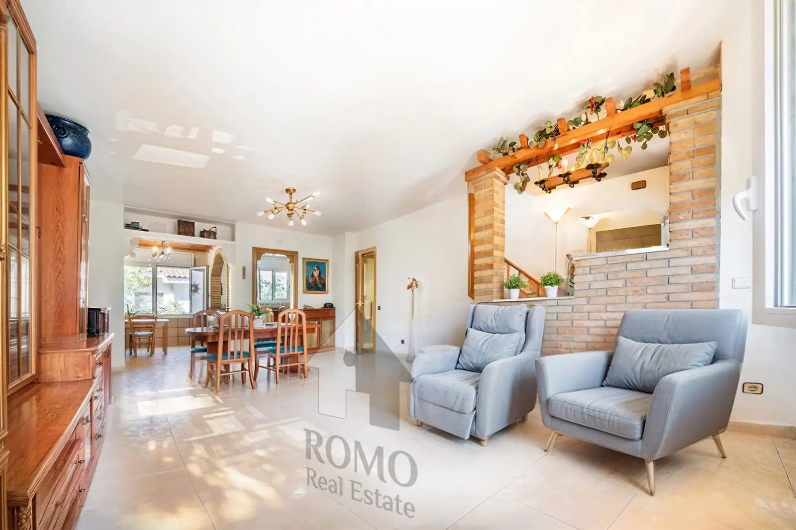 Sala de estar de Casa adosada en venta en Santa Perpètua de Mogoda con Calefacción y Trastero