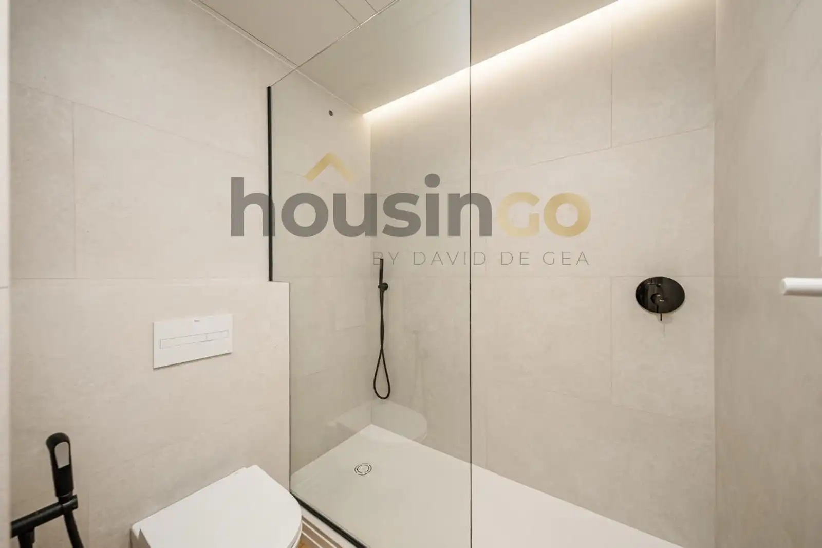 Baño de Piso en venta en Madrid con Aire acondicionado, Calefacción y Amueblado