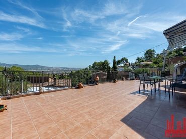 Casa amb jardí en venda a Sant Vicenç Dels Horts