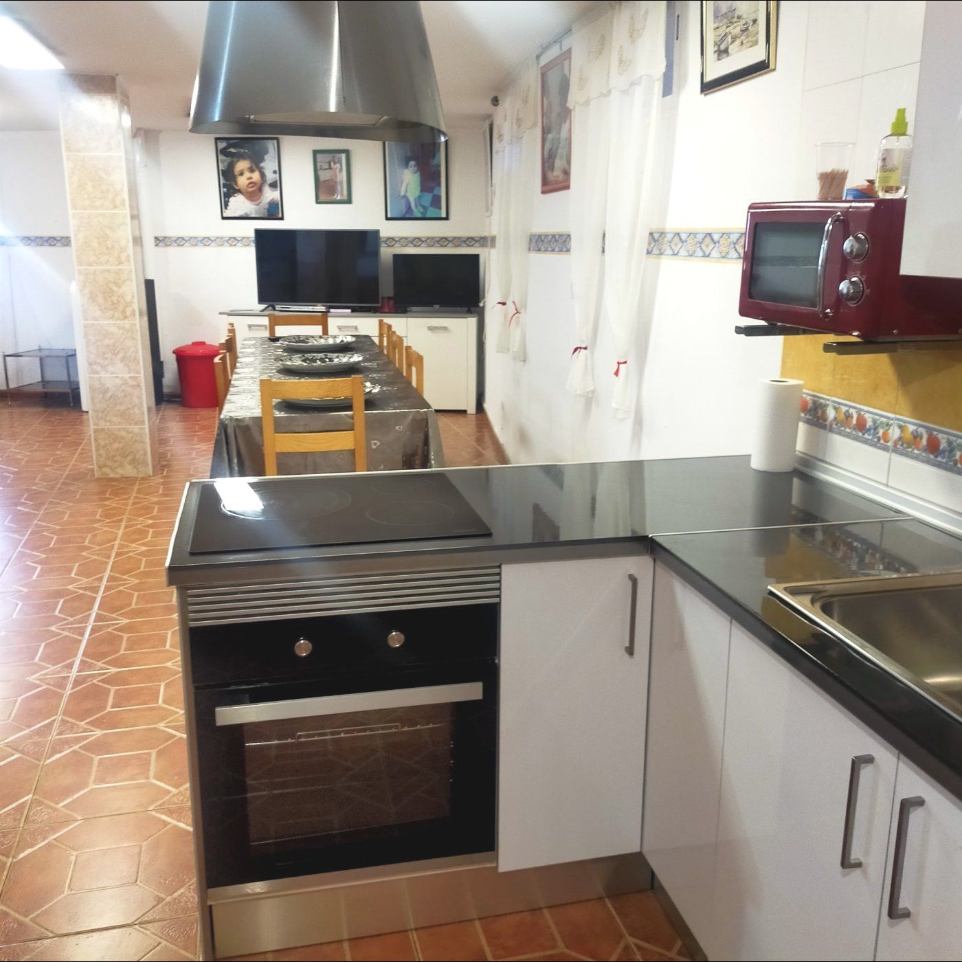 Cuina de Casa o xalet en venda en Albelda de Iregua amb Calefacció
