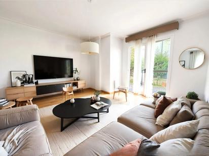 Living room of Apartment for sale in Jaca  with Heating, Parquet flooring and Terrace
