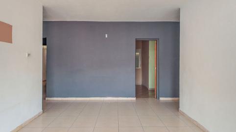 Photo 3 of Flat for sale in C/ Pi I Maragall, Migjorn, Reus