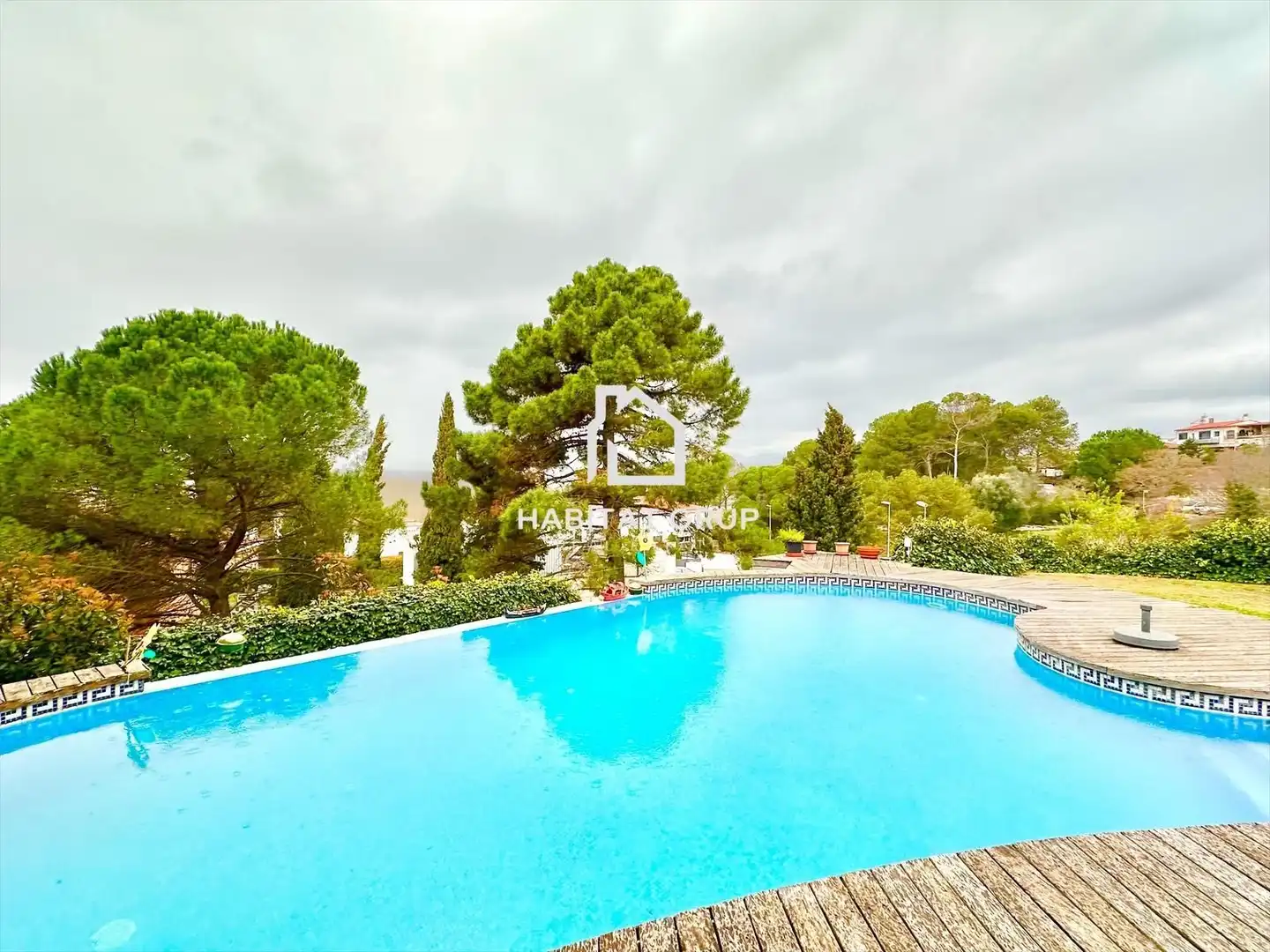 Jardín de Casa o chalet en venta en Girona con Aire acondicionado, Calefacción y Jardín privado
