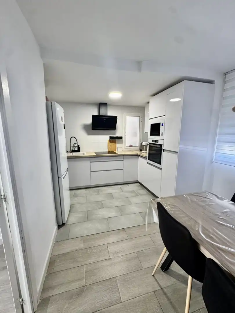 Cocina de Piso en venta en Castilleja de la Cuesta con Aire acondicionado y Calefacción