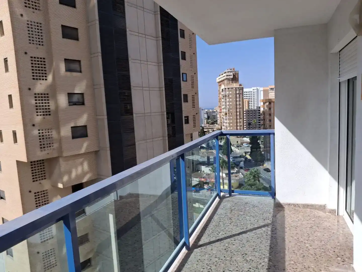 Terrasse von Wohnung zur Miete in Benidorm mit Schwimmbad