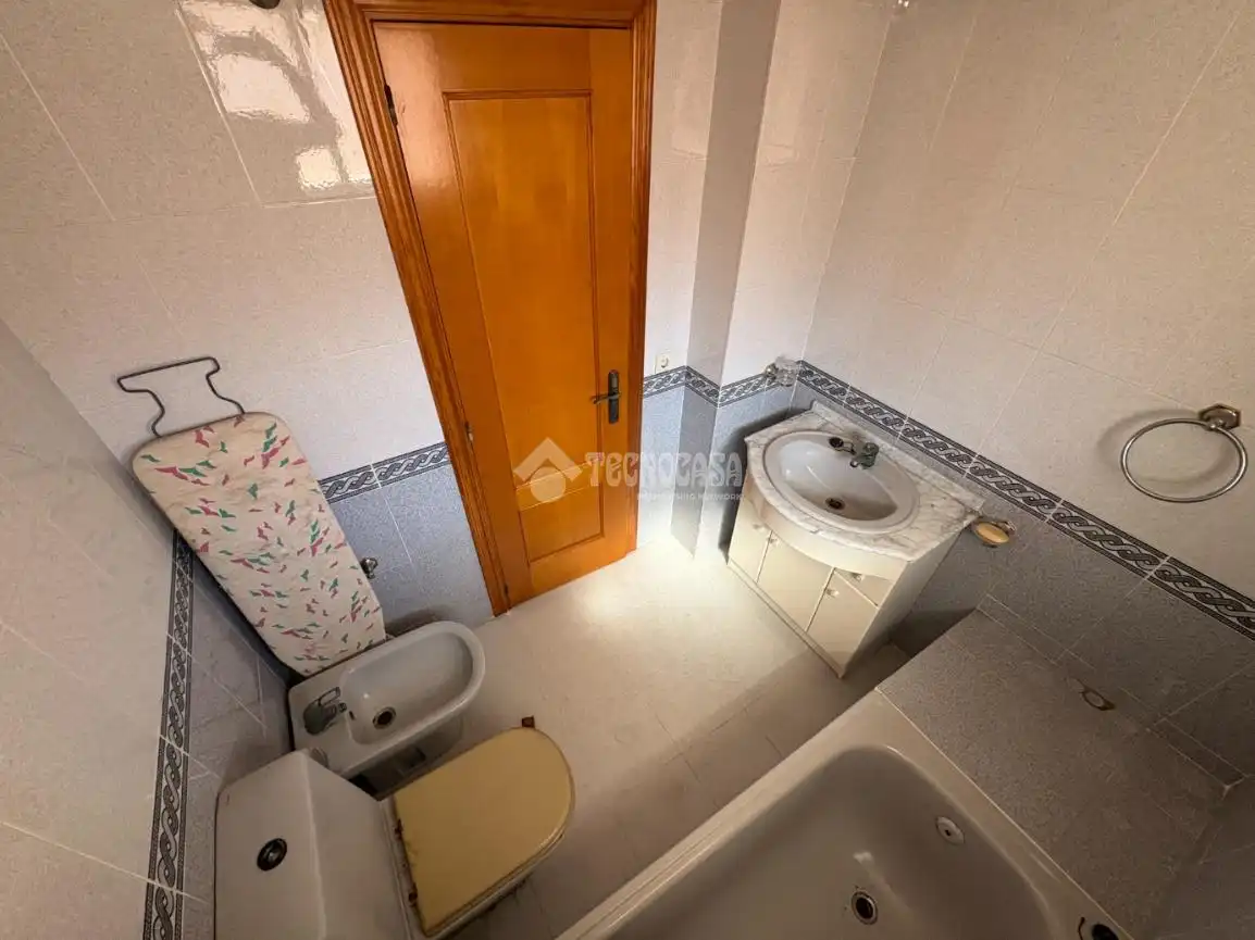 Baño de Piso en venta en Burjassot con Balcón
