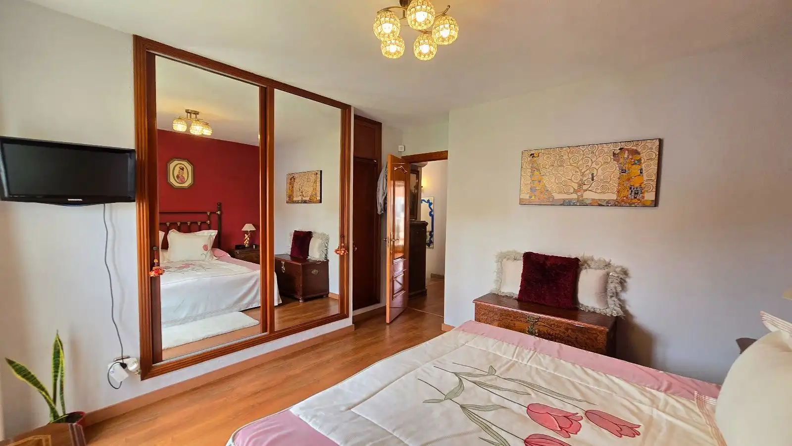 Schlafzimmer von Einfamilien-Reihenhaus zum Verkauf in Málaga mit Klimaanlage, Heizung und Schwimmbad