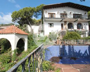 Jardí de Casa o xalet en venda en Castelldefels amb Jardí privat, Terrassa i Traster
