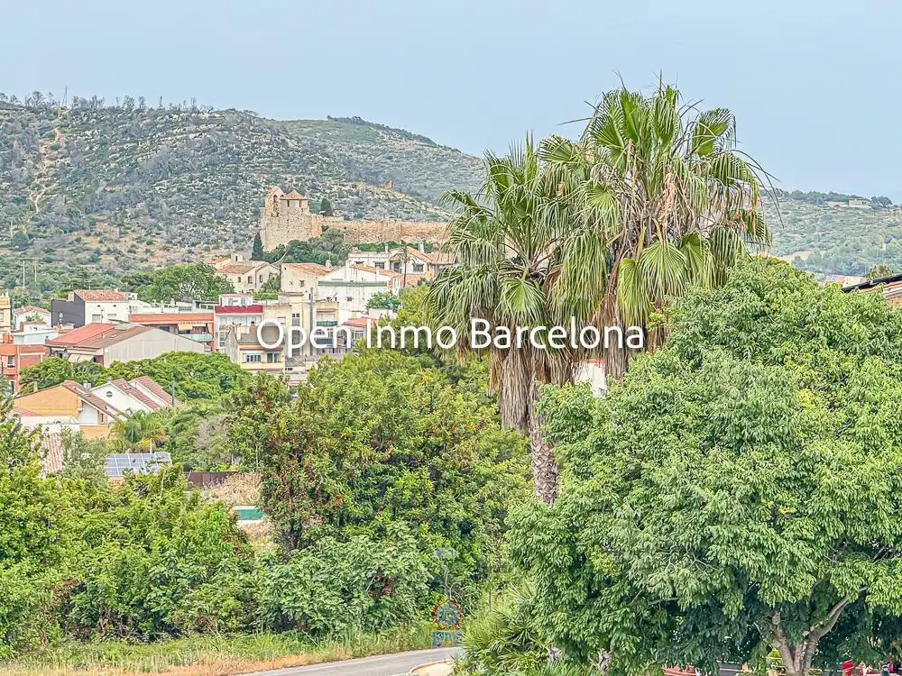 Vista exterior de Casa o xalet en venda en Calafell amb Aire condicionat, Calefacció i Jardí privat