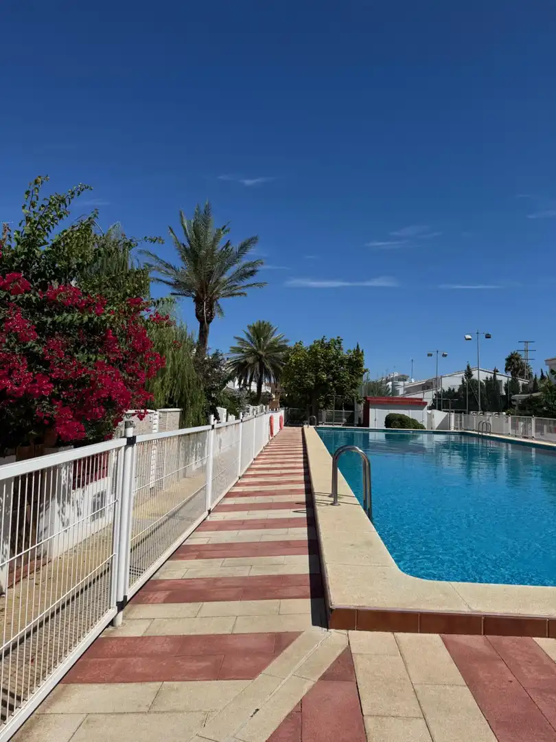 Piscina de Casa o xalet de lloguer en Sagunto / Sagunt amb Aire condicionat, Jardí privat i Terrassa