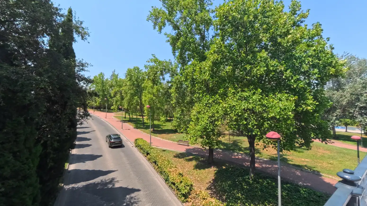 Vista exterior de Pis en venda en  Logroño