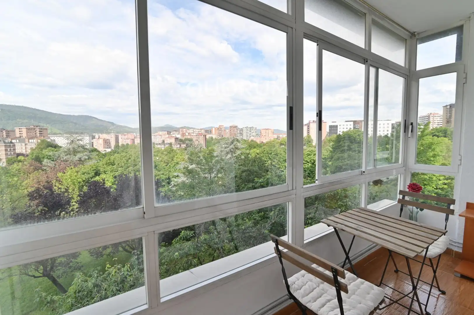 Habitación de Piso en venta en Bilbao  con Calefacción y Amueblado