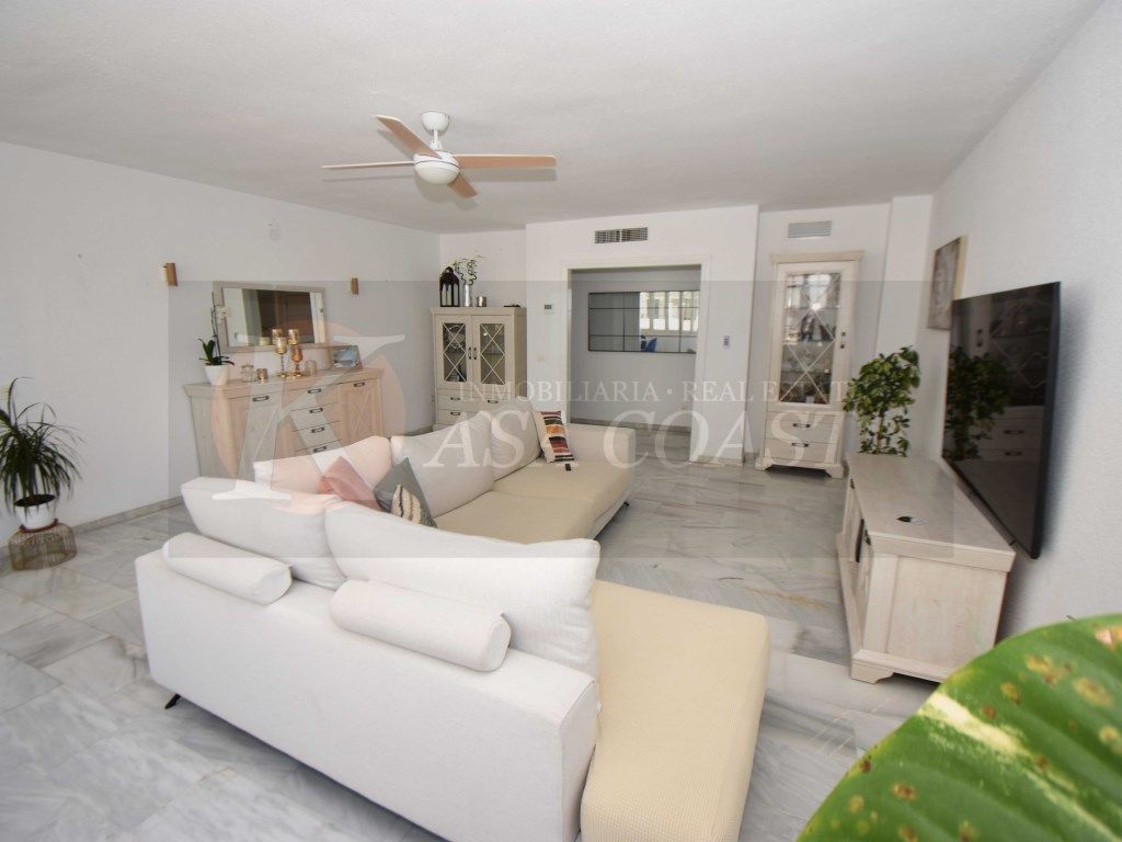 Living room of Flat for sale in Mijas  with Air Conditioner and Terrace