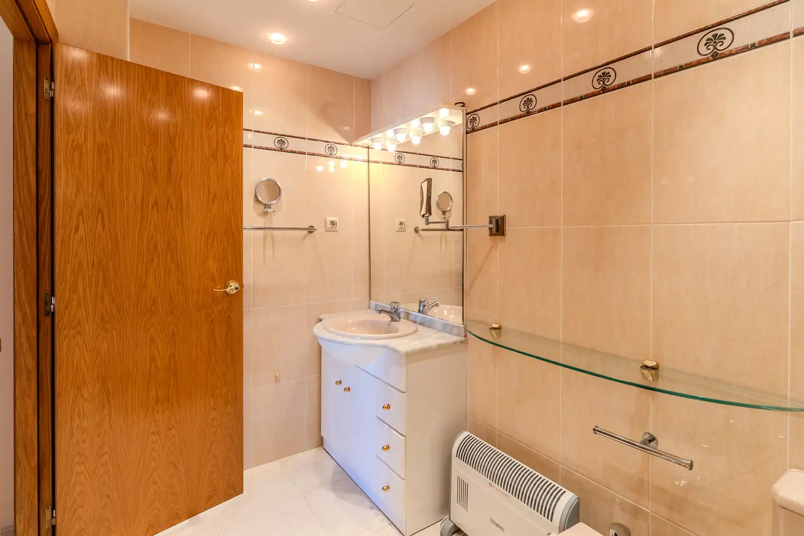 Baño de Dúplex en venta en L'Ampolla con Aire acondicionado, Calefacción y Terraza