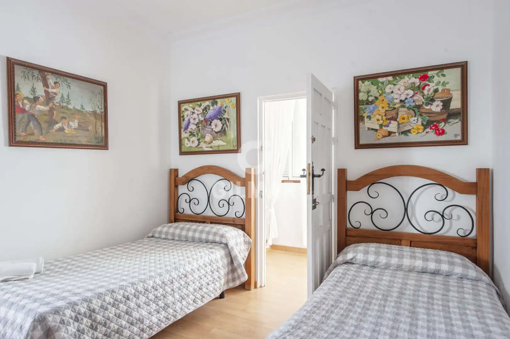 Bedroom of Houses for sale in Alcalá de Guadaira  with Heating, Swimming Pool and Furnished