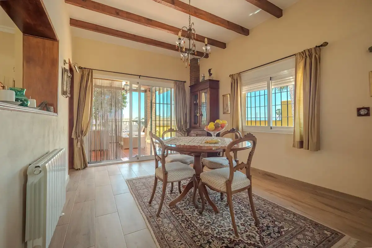 Comedor de Casa o chalet en venta en Alhaurín El Grande con Aire acondicionado, Calefacción y Jardín privado