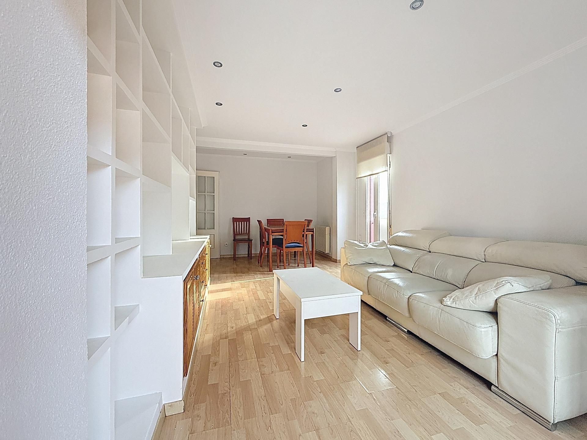 Flat to rent in Avenida PAZ DE LA