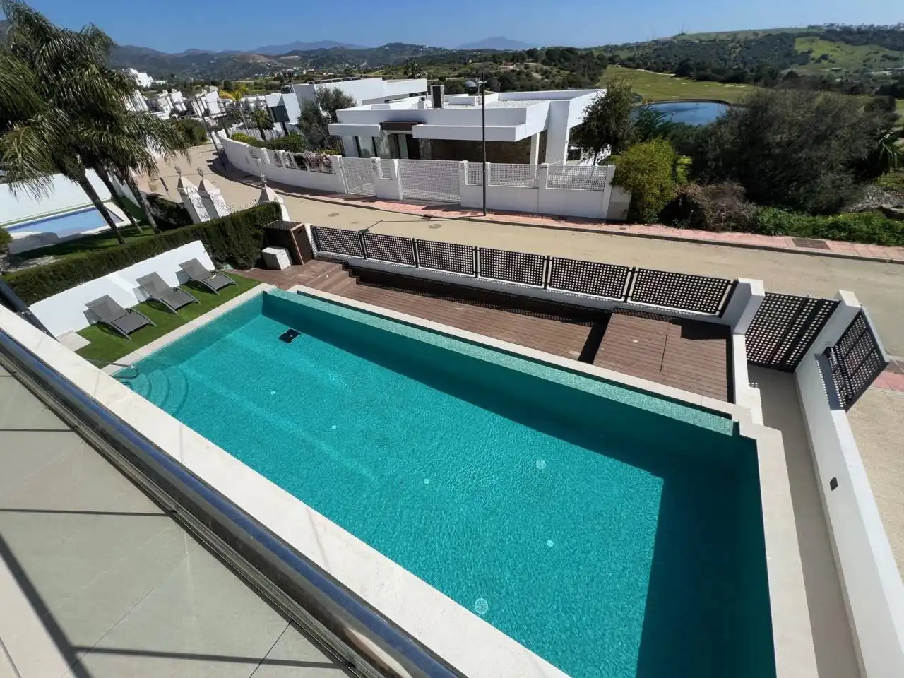 Piscina de Casa o chalet en venta en Estepona con Aire acondicionado, Calefacción y Jardín privado