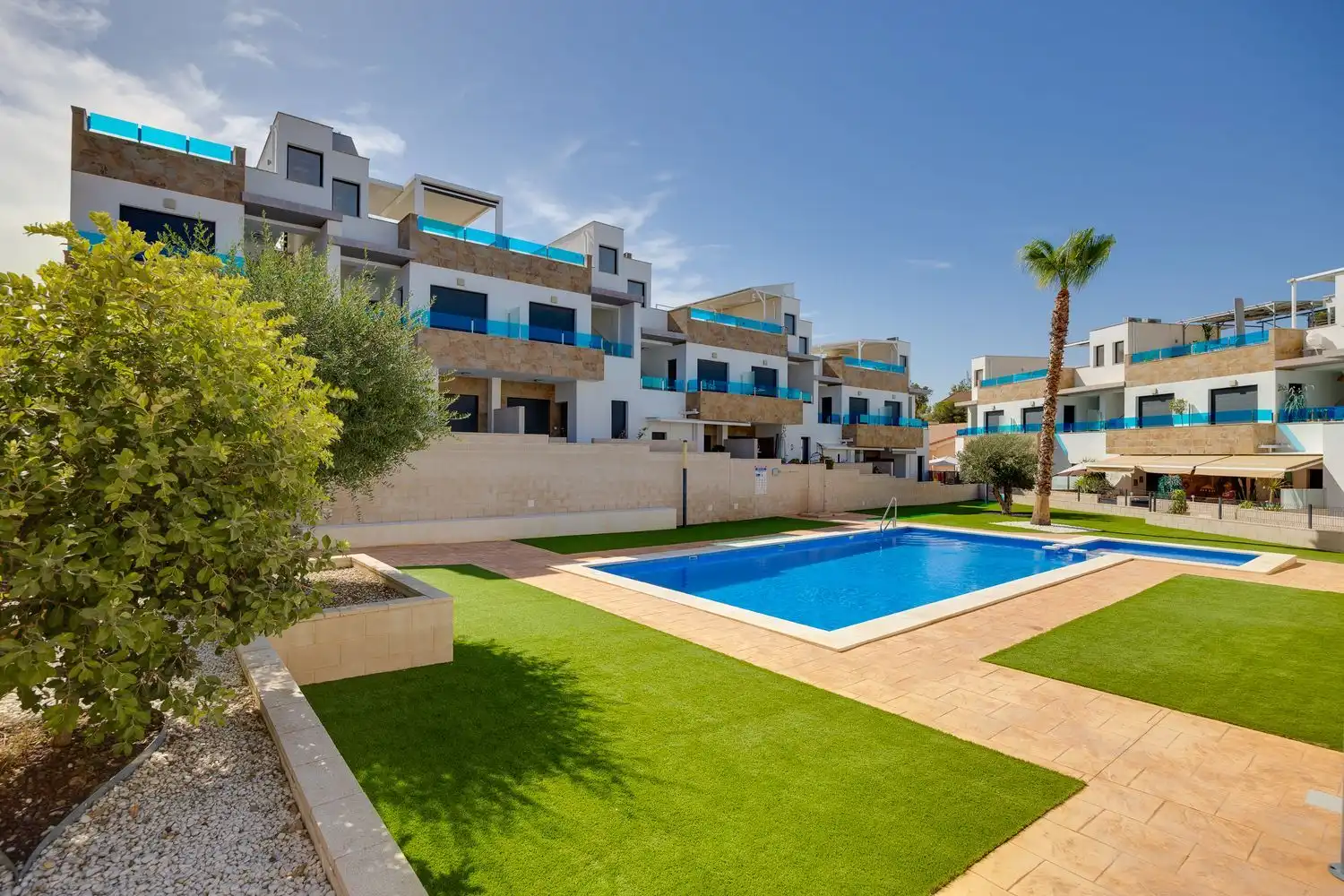 Reihenhaus mit Pool zum Verkauf in Calle Carmen Laforet 58, imagen 30