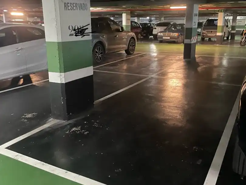 Aparcament de Garatge en venda en Universidad
