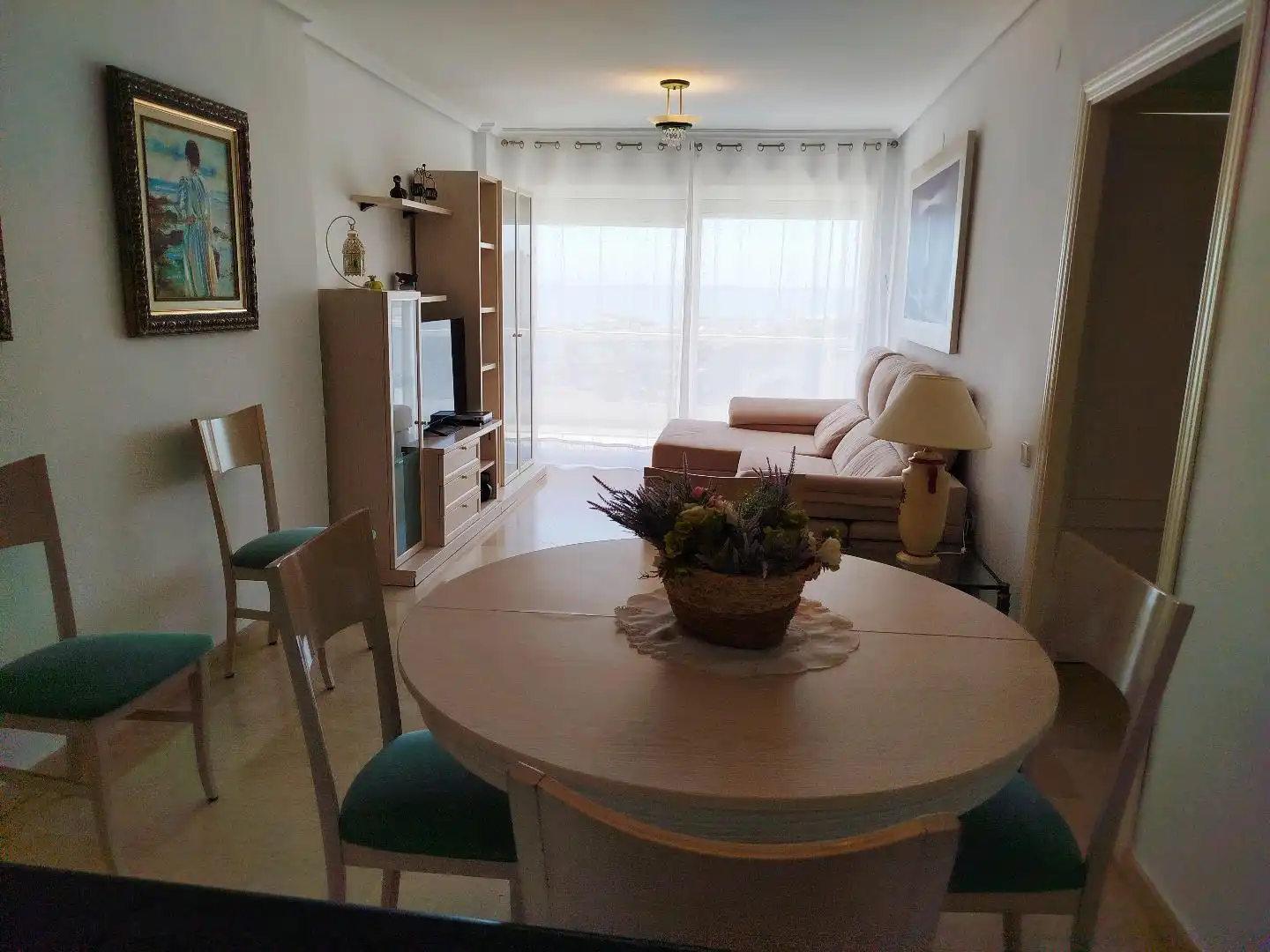 Sala de estar de Apartamento de alquiler en El Puig de Santa Maria con Terraza, Piscina y Amueblado
