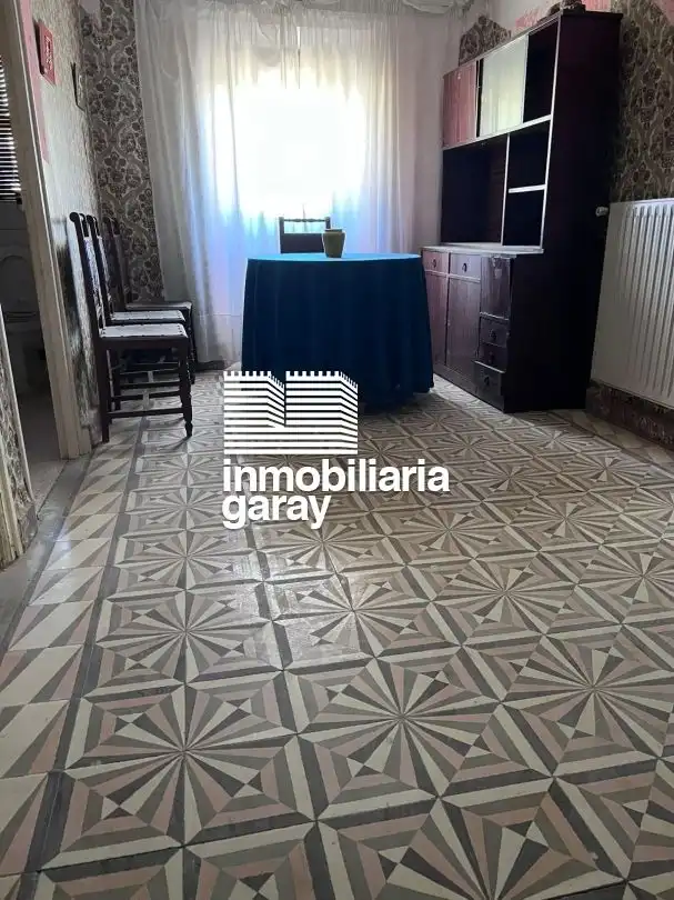 Casa adosada en venta en Oña con Calefacción
