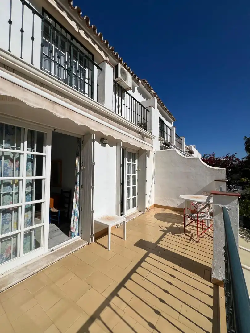 Terrassa de Casa adosada en venda en Fuengirola amb Aire condicionat, Jardí privat i Terrassa