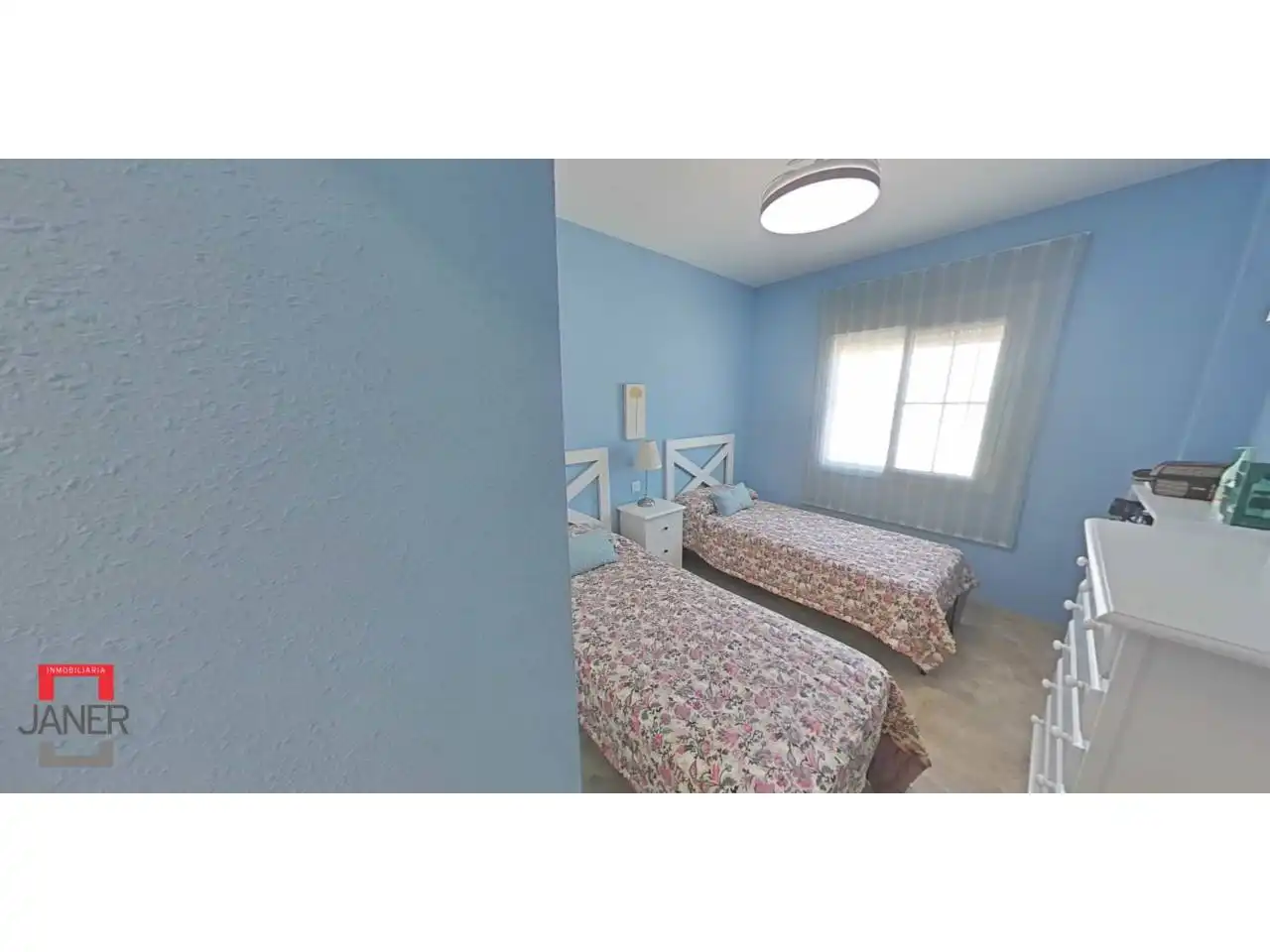 Bedroom of Houses for sale in Tomares  with Air Conditioner, Heating and Private garden