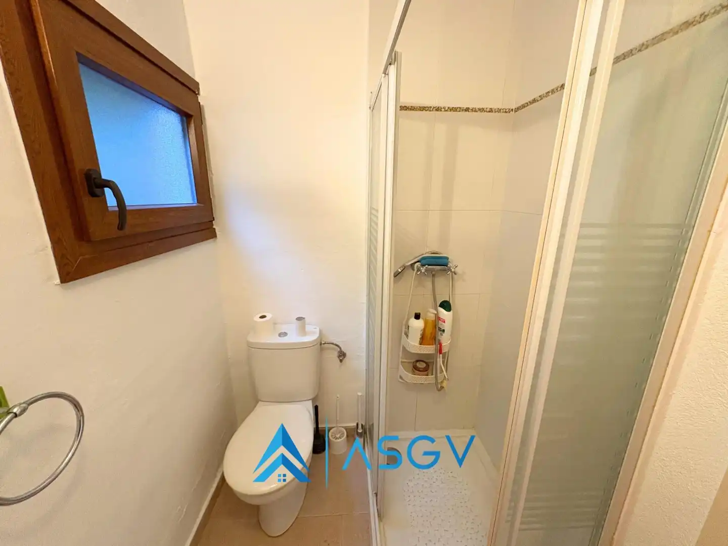 Baño de Casa o chalet en venta en Santa Maria de Miralles con Calefacción, Jardín privado y Trastero