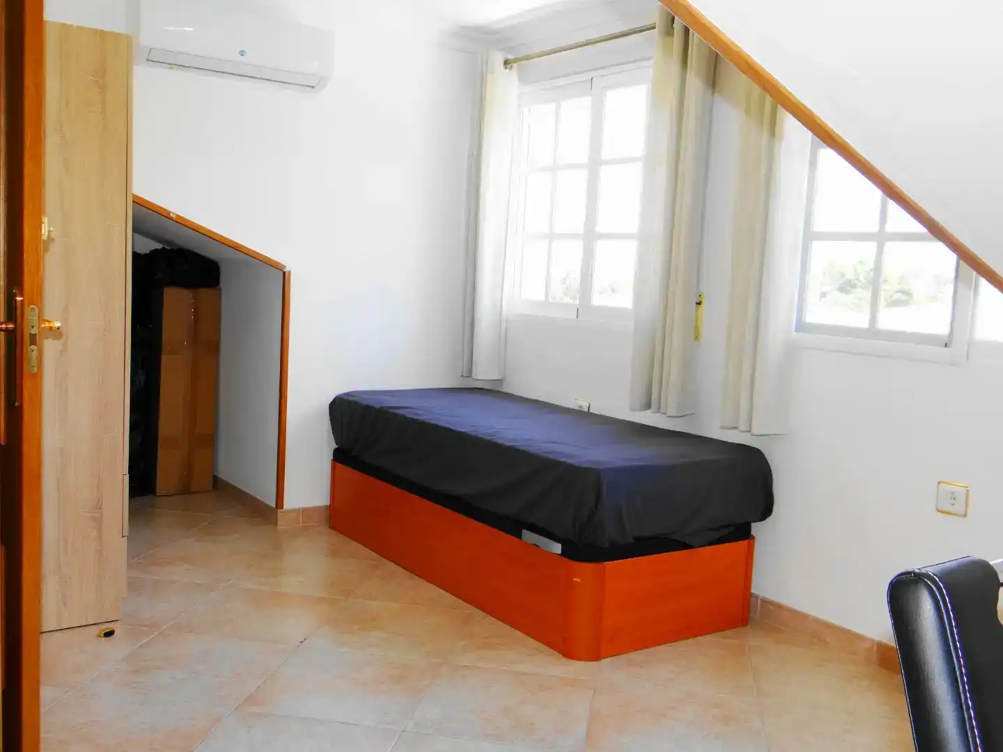 Dormitori de Casa adosada en venda en Platero - El Limón