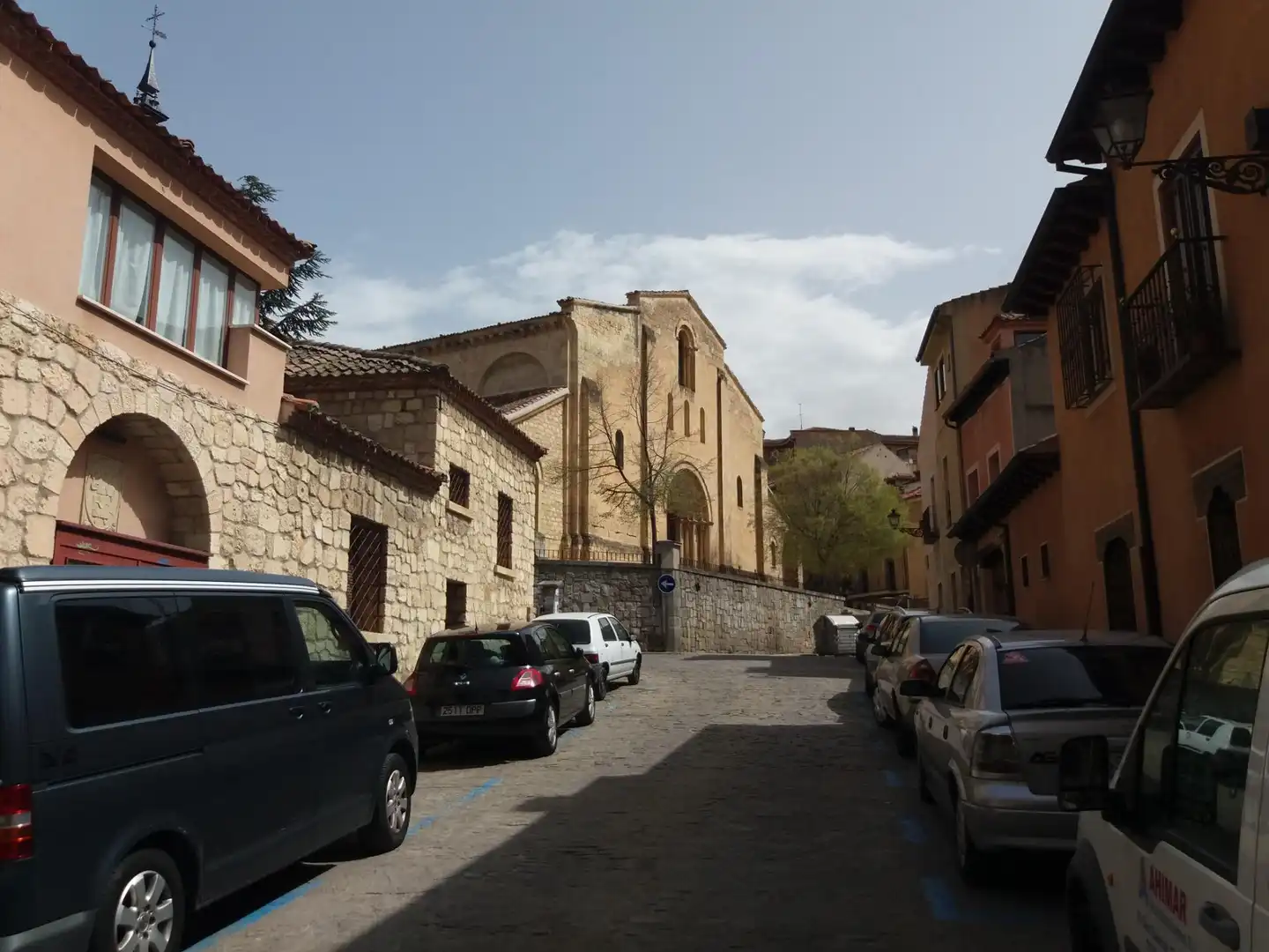 Vista exterior de Dúplex en venta en Segovia con Calefacción, Terraza y Balcón
