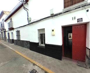 Vista exterior de Casa o xalet en venda en Alcolea del Río amb Terrassa i Balcó