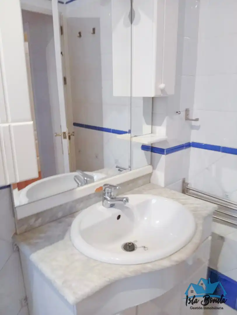 Bany de Pis en venda en Sevilla amb Aire condicionat, Calefacció i Balcó