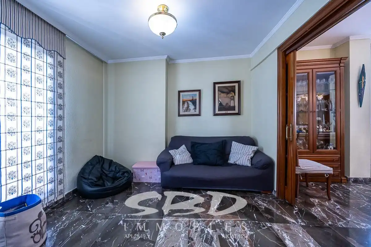 Sala d'estar de Casa o xalet en venda en Barberà del Vallès amb Aire condicionat, Calefacció i Terrassa
