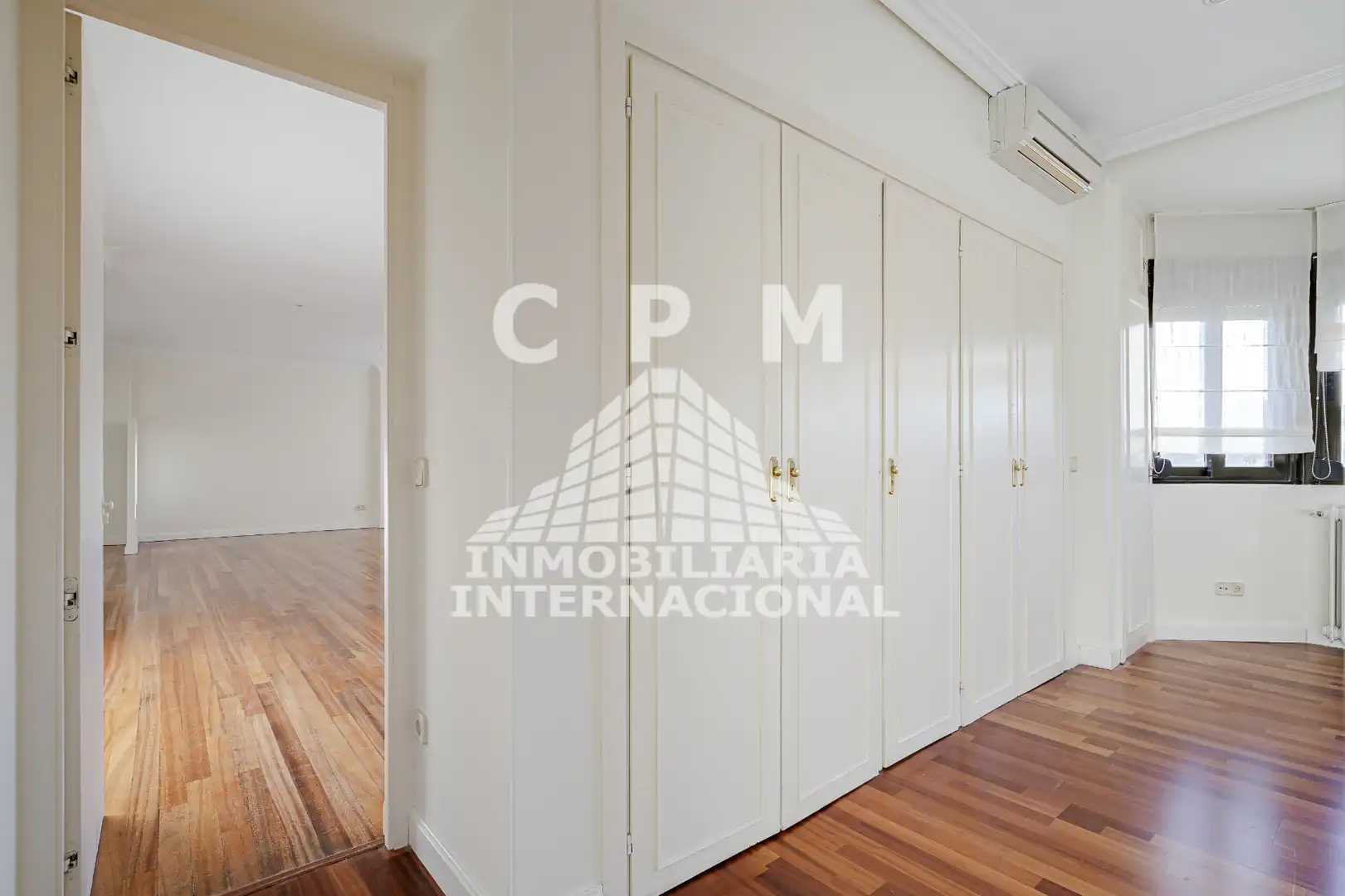 Schlafzimmer von Wohnung zur Miete in Madrid mit Klimaanlage, Heizung und Parkett