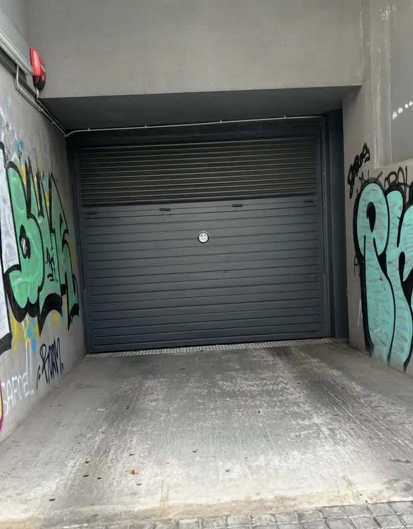 Parkplatz von Garage zur Miete in Barcelona