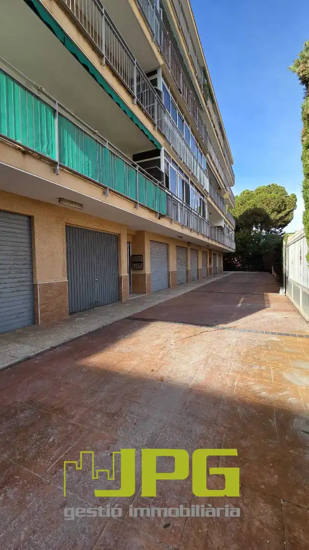 Parking of Flat for sale in El Campello  with Air Conditioner, Terrace and Furnished