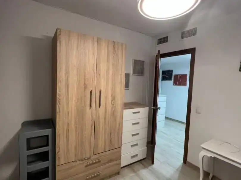 Habitación de Piso para compartir en Pla - Carolinas