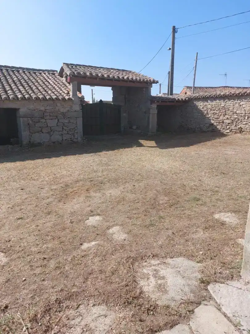 Planta baja en venta en Carbellino con Jardín privado