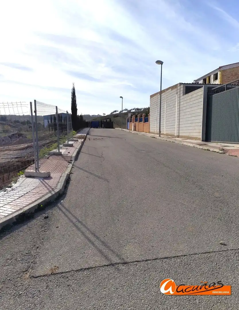 Vista exterior de Residencial en venda en Alameda